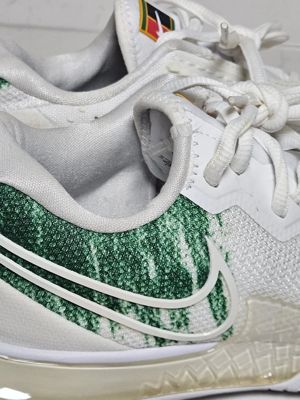 Nike Court Zoom Vapor Cage 4 Tennis Shoes Size 6.5 Green Swoosh